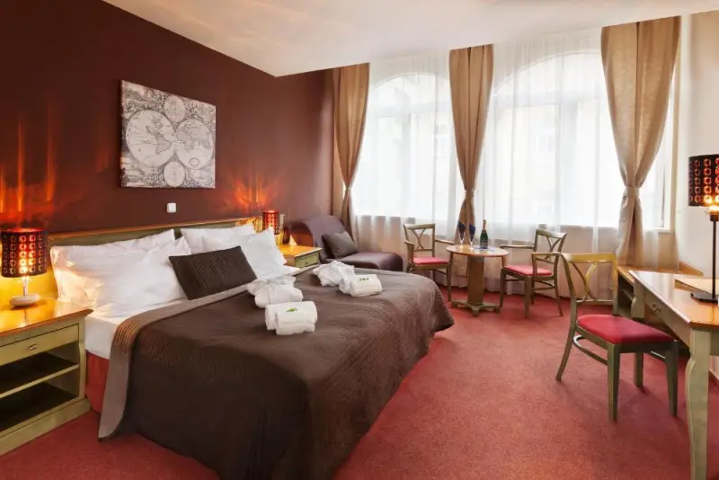 Triple Room