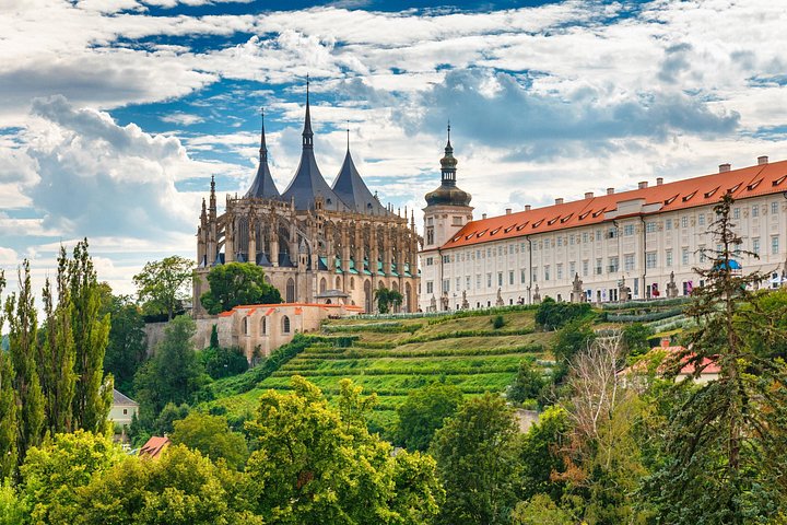 Private Castles and Brewery Day Trip From Prague To Kutna Hora